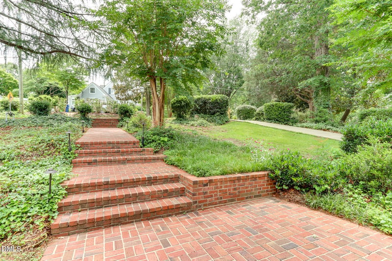 3102 Eton Rd, Raleigh, NC 27608