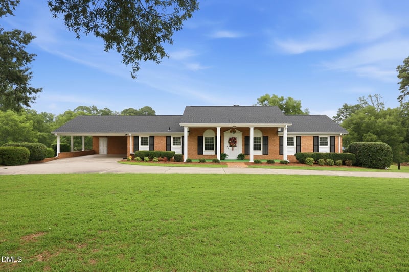 3103 Hillandale Dr, Sanford, NC 27332