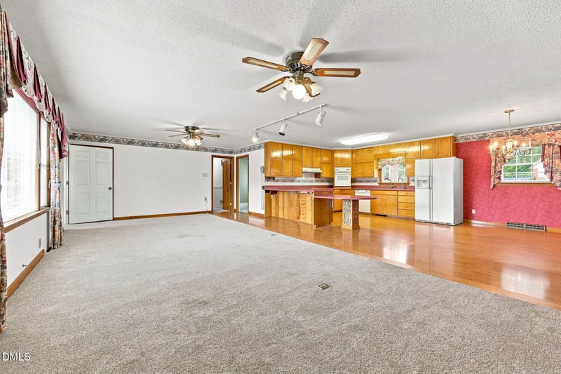 3103 Hillandale Dr, Sanford, NC 27332