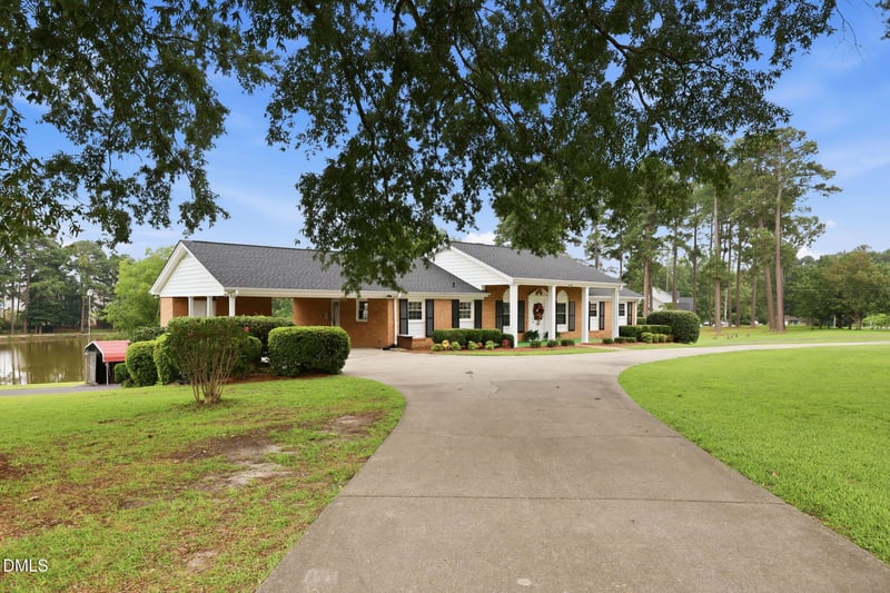 3103 Hillandale Dr, Sanford, NC 27332