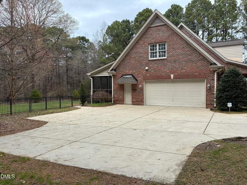 3104 Lake Wheeler Rd, Raleigh, NC 27603