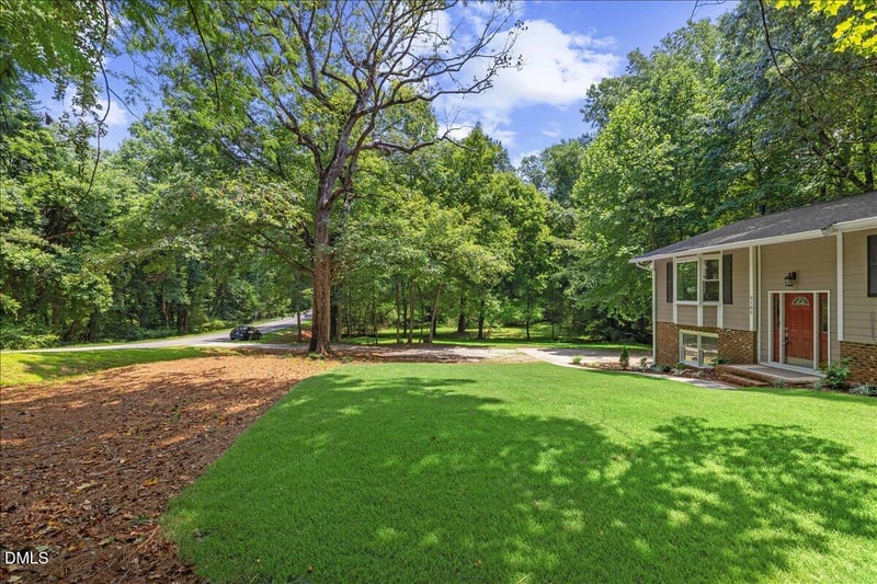 3109 Manor Ridge Dr, Raleigh, NC 27603