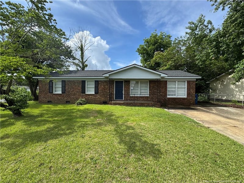 311 Bighorn Dr, Fayetteville, NC 28303