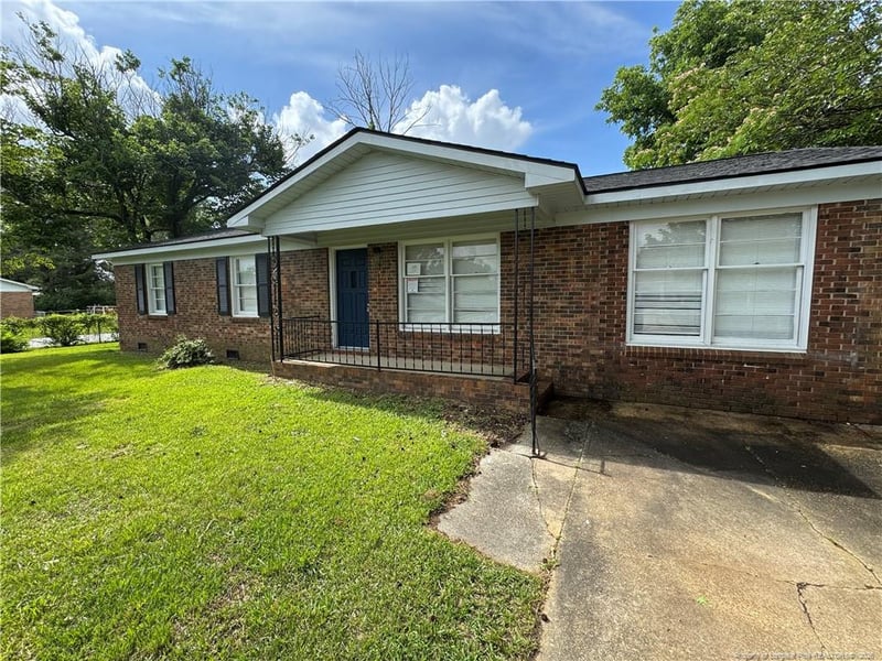 311 Bighorn Dr, Fayetteville, NC 28303