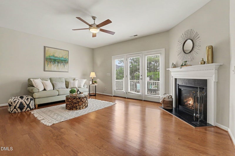 311 Kinellan Ln, Cary, NC 27519