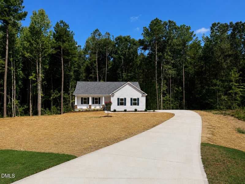311 Shiloh Dr, Lillington, NC 27546
