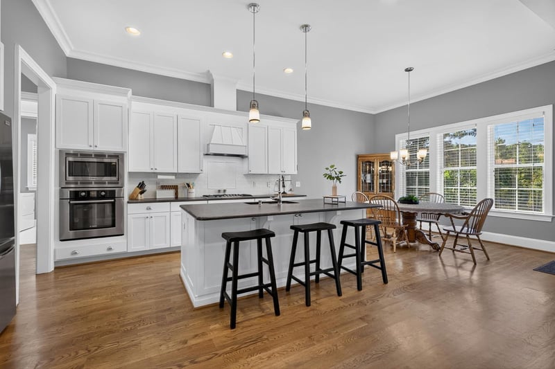 3113 Floresta Dr, Apex, NC 27539