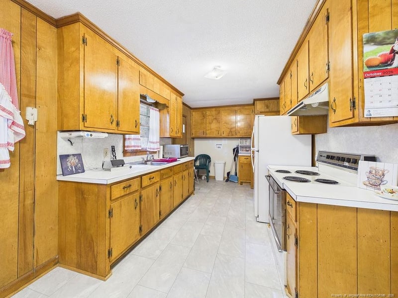 3117 Kendale Dr, Sanford, NC 27330