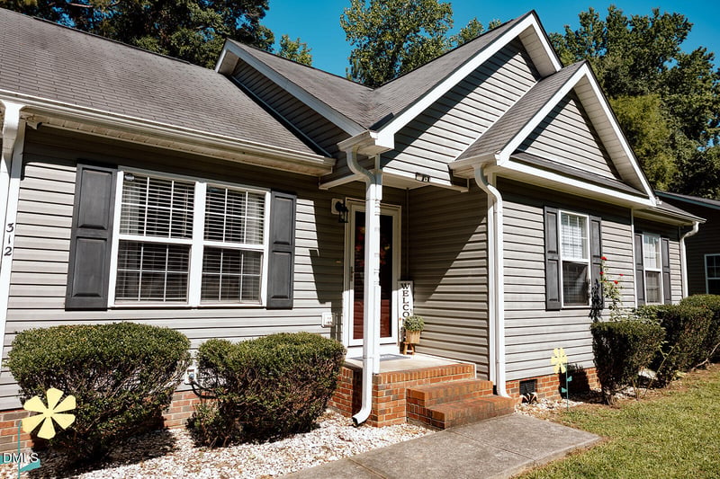 312 Crestview St, Sanford, NC 27330