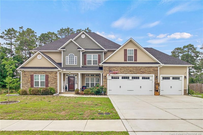 3125 Cragburn Pl, Fayetteville, NC 28306