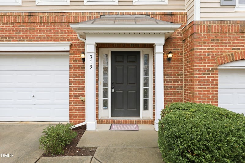 313 Ruby Walk Dr, Morrisville, NC 27560