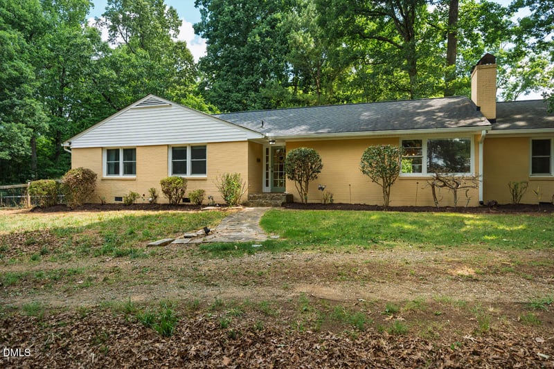 3142 Jones Dr, Mebane, NC 27302