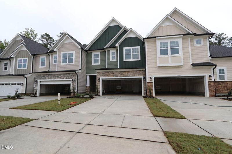 3145 Mission Olive Pl, New Hill, NC 27562