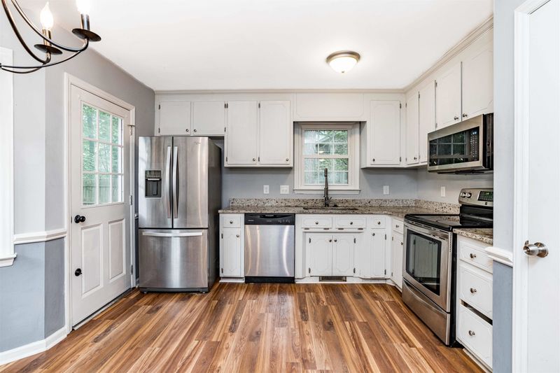 316 Bentpine Dr, Raleigh, NC 27603