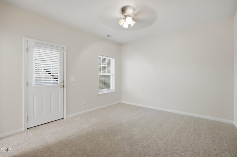 316 Linden Park Ln, Cary, NC 27519