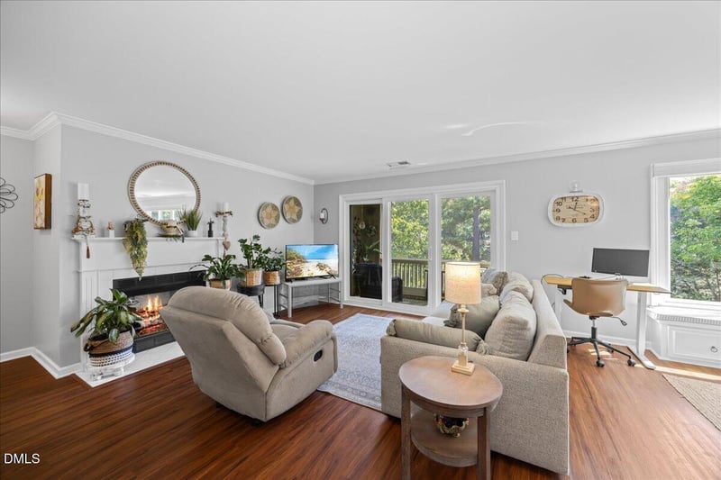 317 Glen Echo Ln #E, Cary, NC 27518