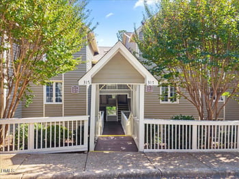 317 Glen Echo Ln #E, Cary, NC 27518