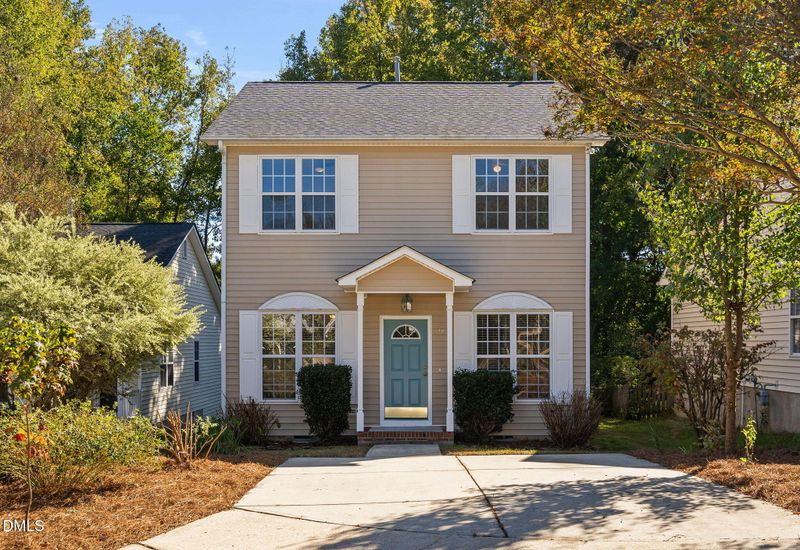 318 Glaston Ct, Apex, NC 27502