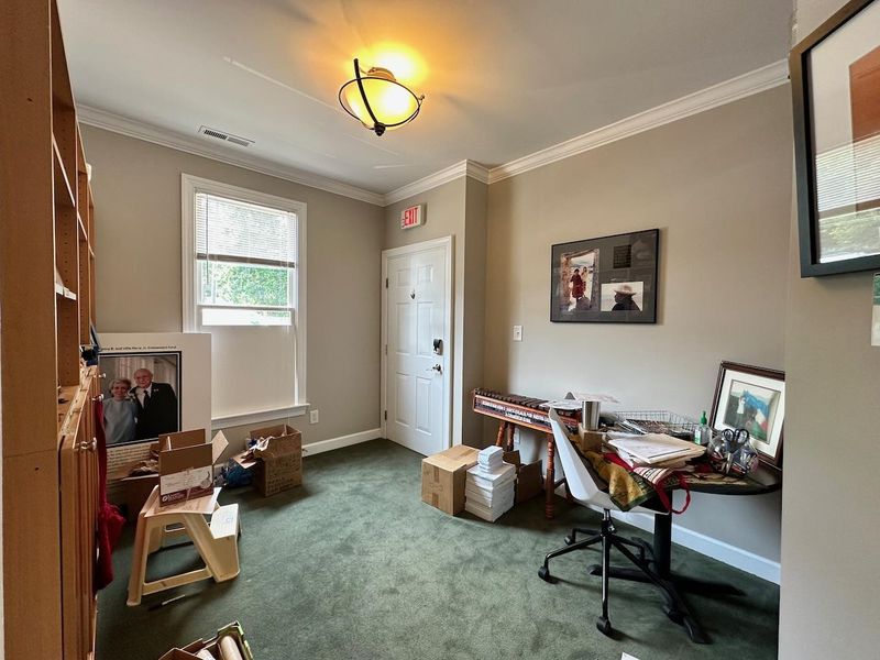 318 W Millbrook Rd #109, Raleigh, NC 27609