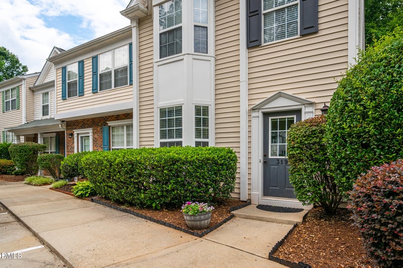 319 Orchard Park Dr, Cary, NC 27513