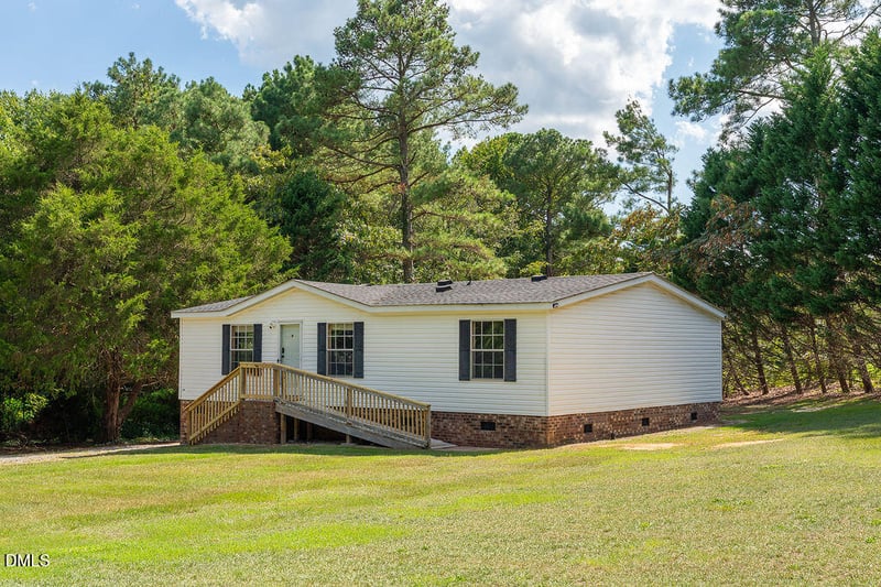 3199 Nc 55, Coats, NC 27521