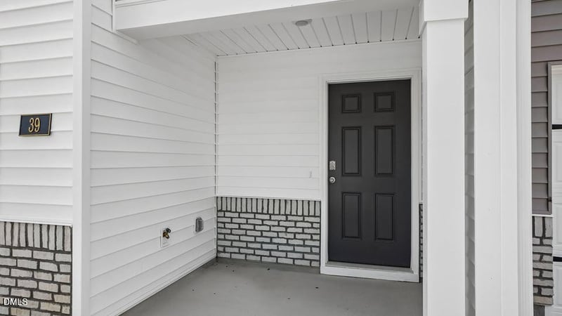 32 Bee Garden Ct, Angier, NC 27501