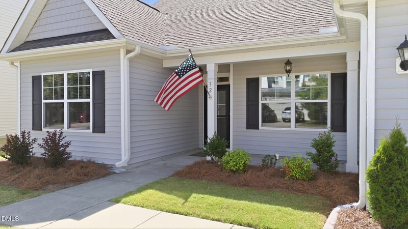 32 Kenilworth St, Clayton, NC 27527