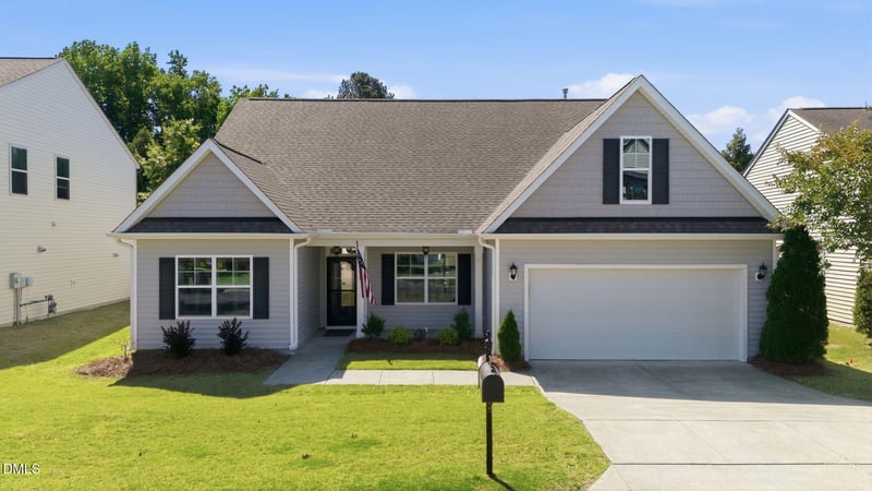 32 Kenilworth St, Clayton, NC 27527