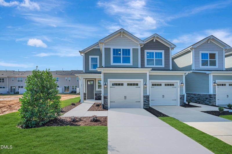 32 Serpens Dr #220, Angier, NC 27501