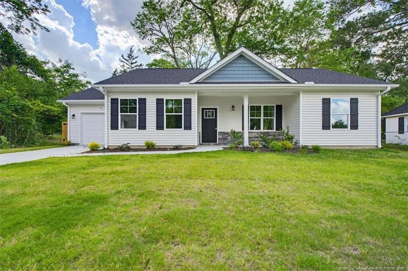 320 Currie St, Fayetteville, NC 28301