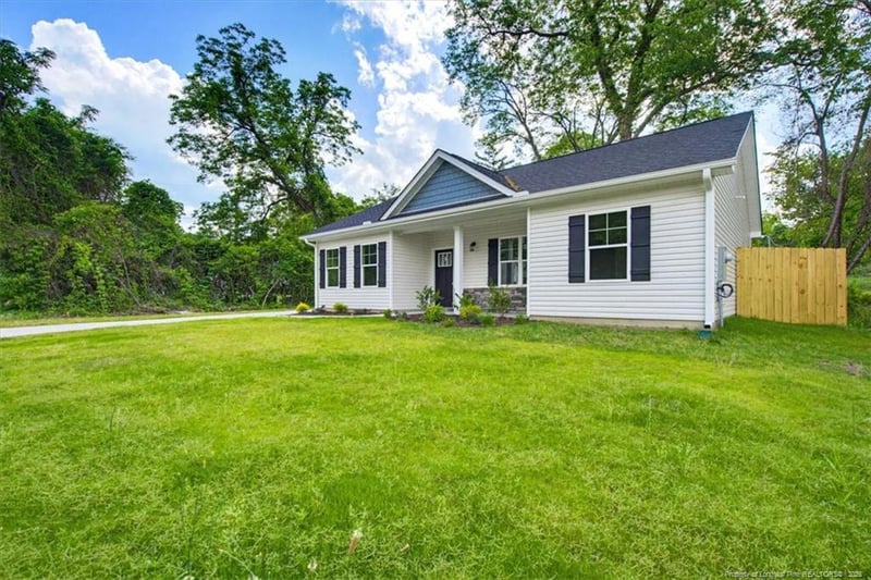 320 Currie St, Fayetteville, NC 28301