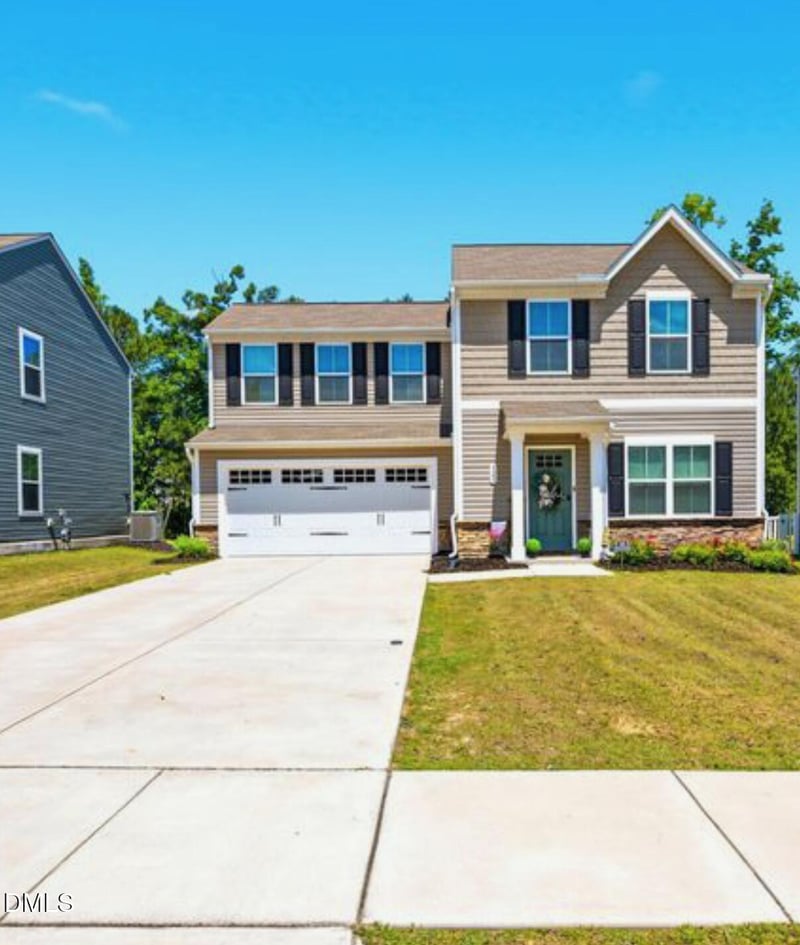 320 Golden Plum Ln, Zebulon, NC 27597