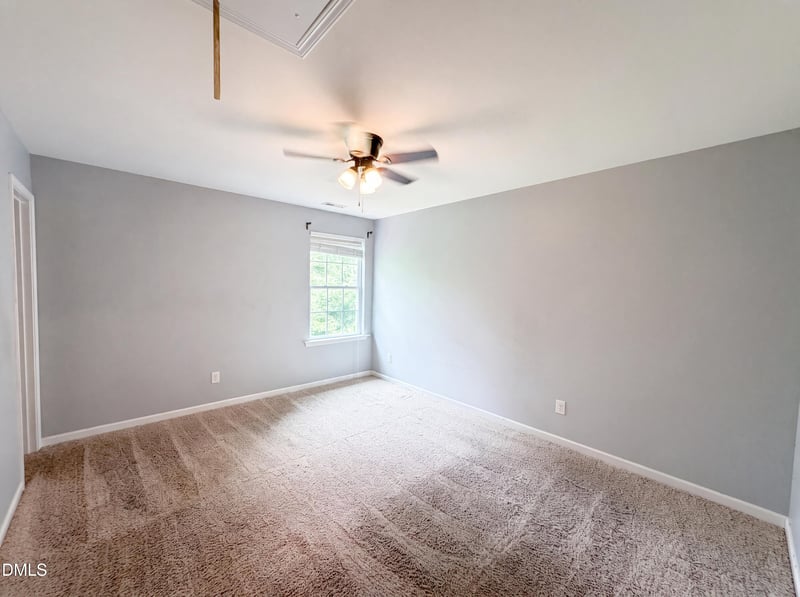 320 Knollcrest Ln, Knightdale, NC 27545