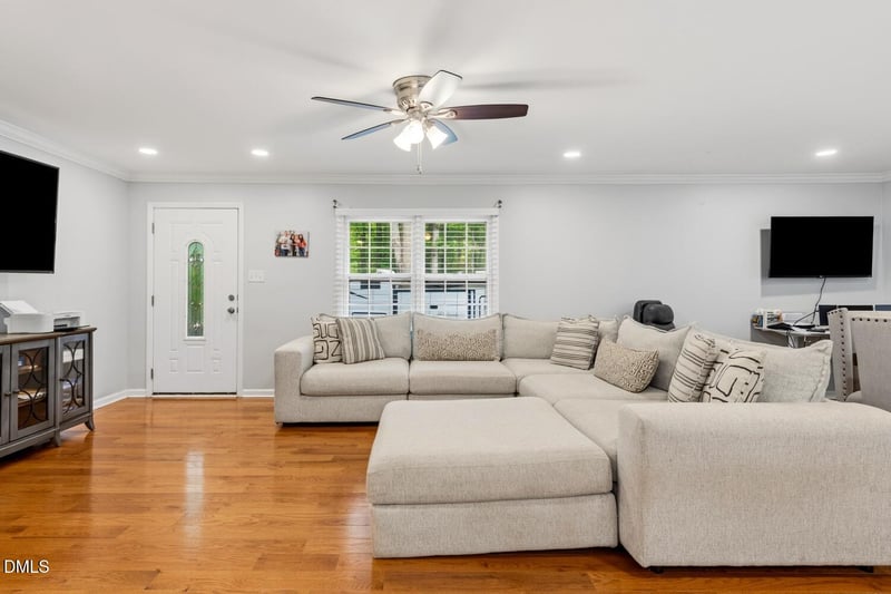 3200 Seven Springs Rd, Hillsborough, NC 27278