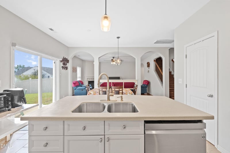 3210 Groveshire Dr, Raleigh, NC 27616