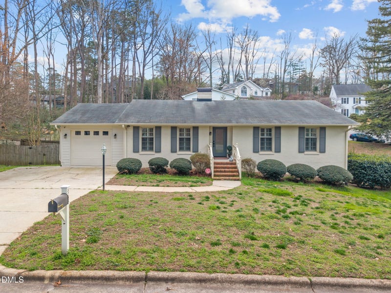 3213 Cobblestone Ct, Raleigh, NC 27607