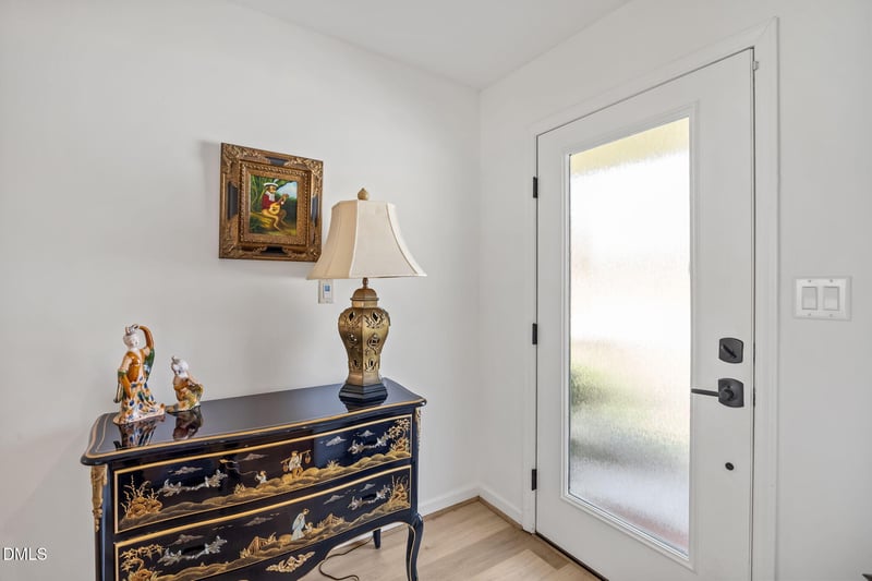 3213 Cobblestone Ct, Raleigh, NC 27607