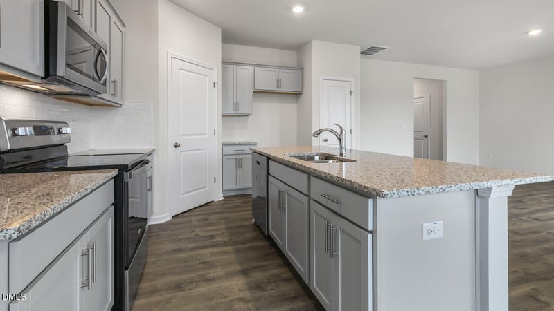 322 Chapel St, Fuquay Varina, NC 27526