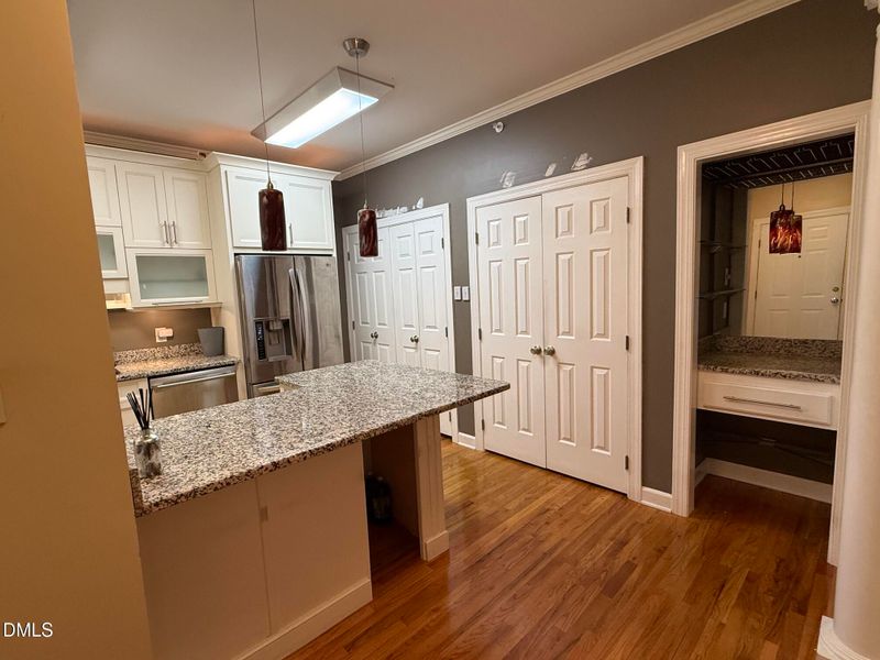 322 Lord Byron Ct, Cary, NC 27513