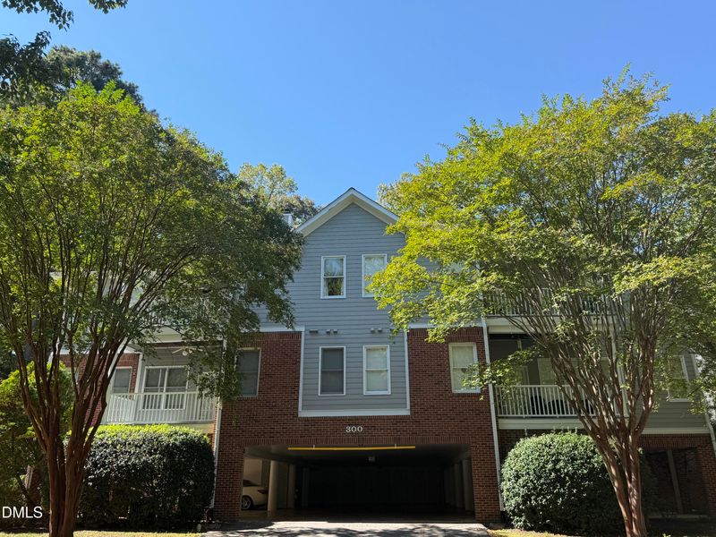 322 Lord Byron Ct, Cary, NC 27513