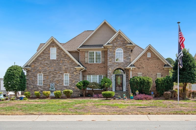 3221 Brookstone Dr, Burlington, NC 27215