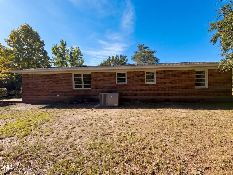 3224 Sandhill Dr, Fayetteville, NC 28306