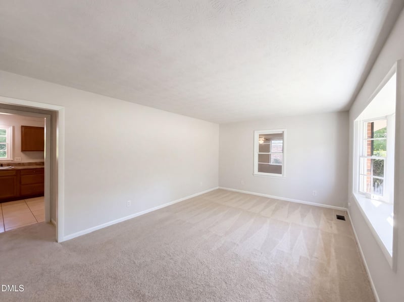 3224 Sandhill Dr, Fayetteville, NC 28306