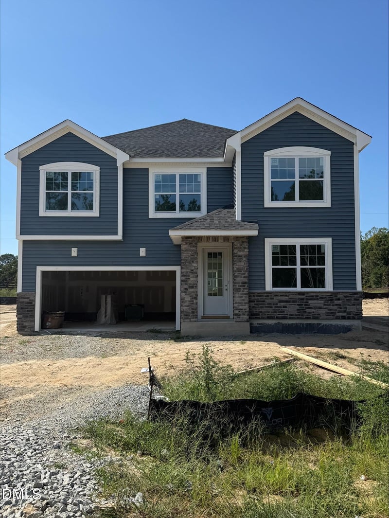 323 Mistflower Ln, Fuquay Varina, NC 27526