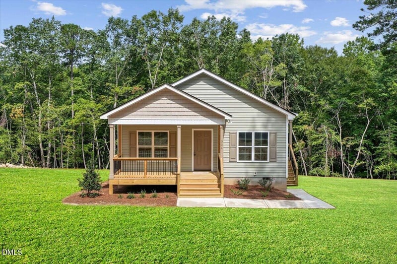 324 Chartres St, Fuquay Varina, NC 27526
