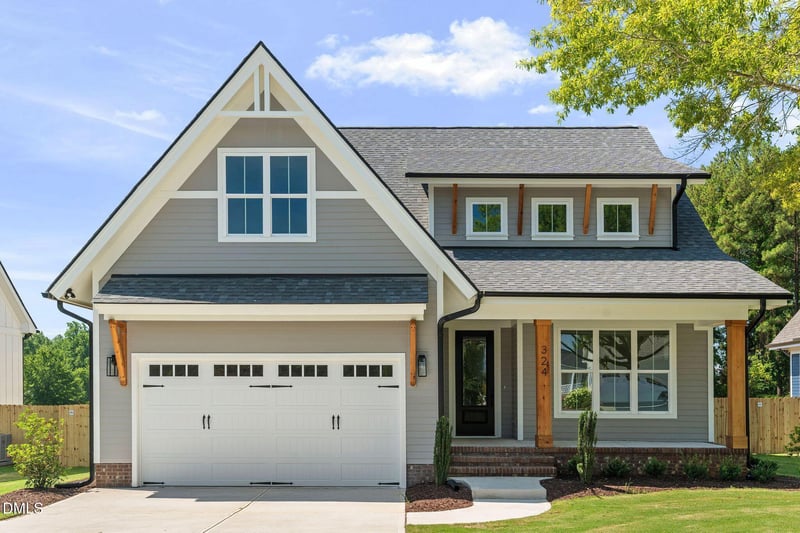 324 Powhatan Dr, Fuquay Varina, NC 27526