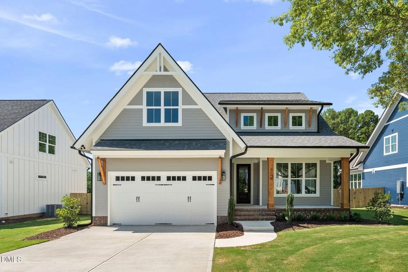 324 Powhatan Dr, Fuquay Varina, NC 27526