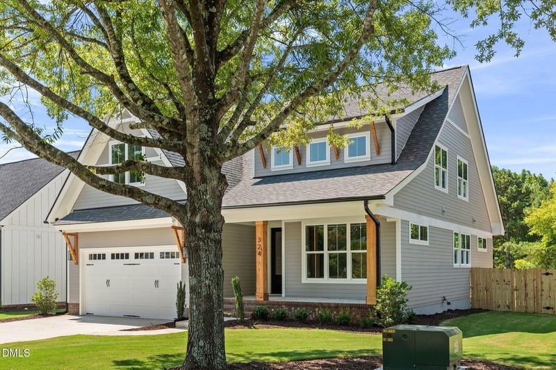324 Powhatan Dr, Fuquay Varina, NC 27526