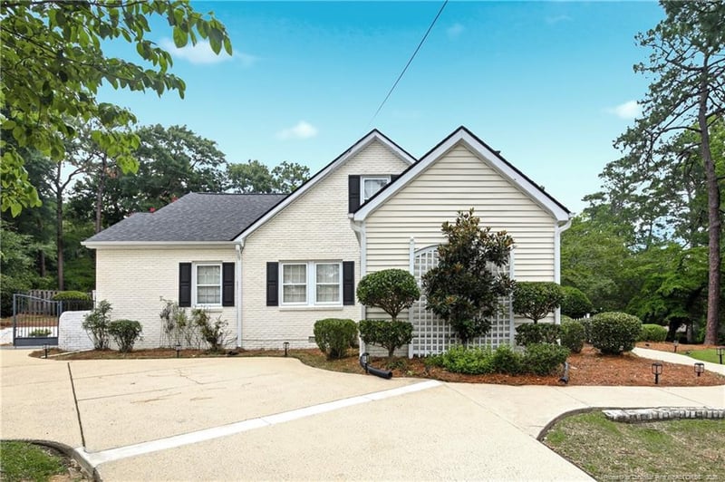 326 W Park Dr, Fayetteville, NC 28305