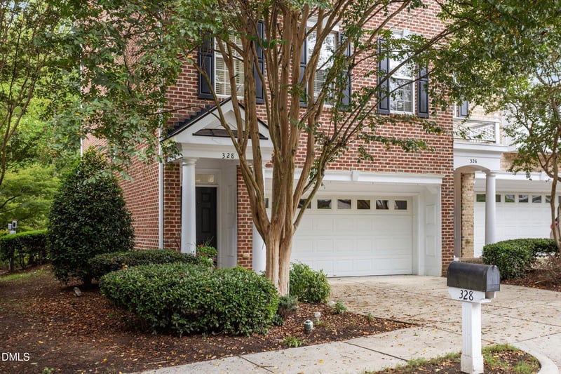 328 Bridgegate Dr, Cary, NC 27519